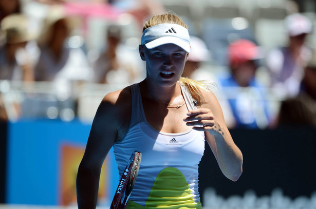 Wozniacki awansowała bez gry. Petkovic poddała mecz walkowerem