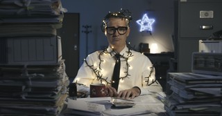 Grudniowy grafik pracy: trzeba pamiętać o zwiększonej liczbie dni świątecznych