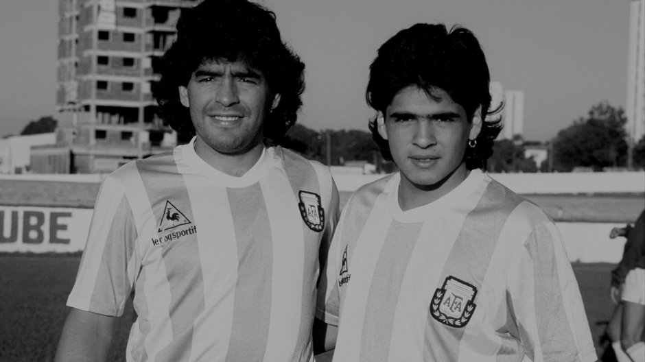 Hugo Maradona (z prawej) i Diego Maradona 