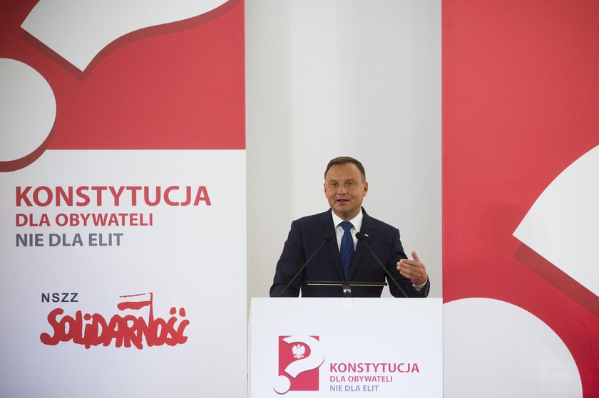 Emocjonalne wystąpienie Dudy. Mówił o zmianie konstytucji