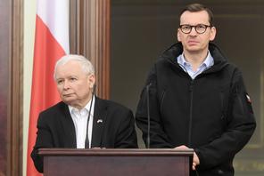 Kijów, Ukraina, 15.03.2022. Premier RP Mateusz Morawiecki oraz wicepremier Jarosław Kaczyński wzięli udział w konferencji prasowej po spotkaniu premierów państw UE w Kijowie.