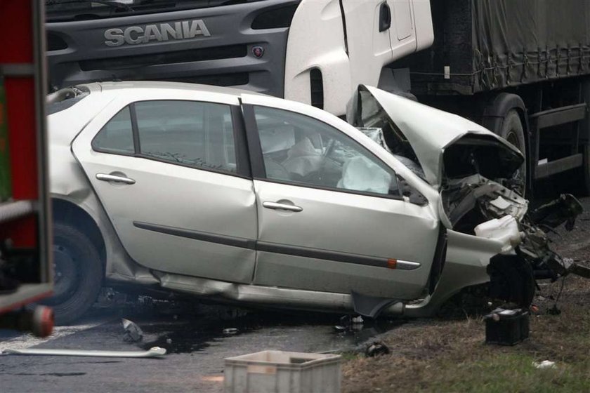 Rozjechał ją TIR. Zdjęcia