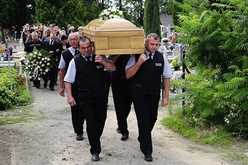 "Nie zapomnimy jej uśmiechu". Tak żegnali zamordowaną Klaudię