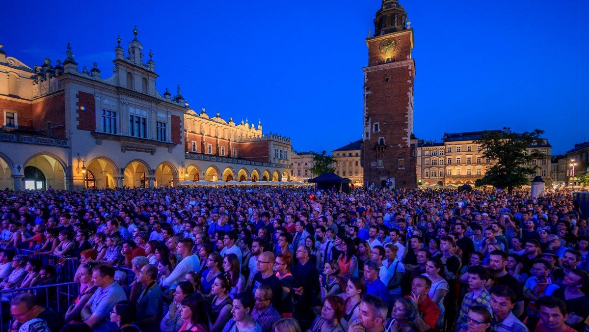 Już 24 czerwca Kraków będzie bawić się w rytm muzyki granej na żywo. Przez cały dzień, na co najmniej czterech scenach dla mieszkańców Krakowa i przyjezdnych zagrają m.in. Kortez, Taco Hemingway, Wacław Zimpel, Włodek Pawlik, Sorry Boys, Agnieszka Chrzanowska, Pod Budą, Atom String Quartet, Szymon Nehring i po raz pierwszy w historii imprezy - finaliści konkursu Megafon organizowanego przez Radio Kraków.