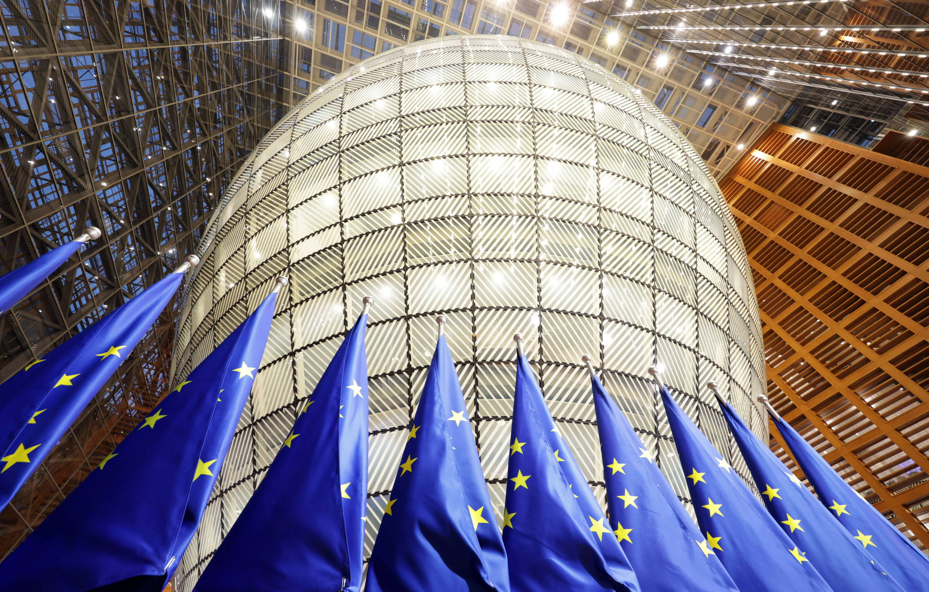 UE zatwierdza umowę z Mercosur mimo sprzeciwu Polski i protestów rolników