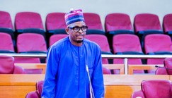 Lagos lawmaker distributes free JAMB forms to 1,000 constituents