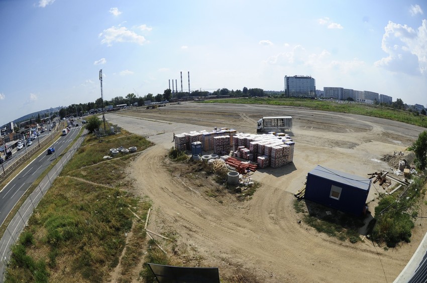 Bivši parking kod buvljaka gde će biti nova stanica