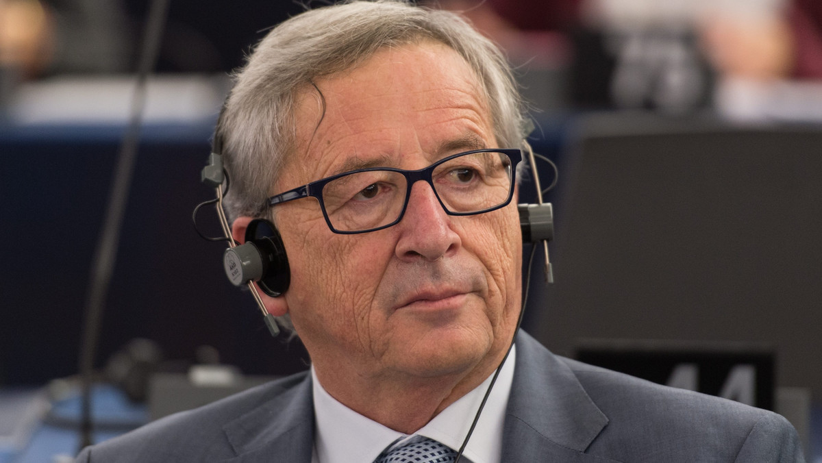 Dzień przed szczytem UE w Brukseli szef KE Jean-Claude Juncker zaapelował do państw członkowskich o środki na realizację planu inwestycyjnego oraz większą elastyczność w budżecie unijnym, by UE była w stanie pomóc Ukrainie.