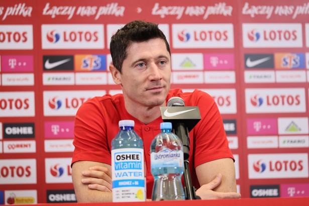 Kapitan piłkarskiej reprezentacji Polski Robert Lewandowski