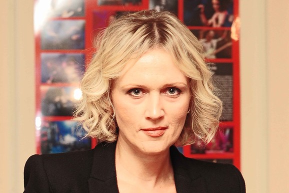 VANA POSTALA BABA Poznata pevačica otvoreno o najlepšoj ulozi: "Brinem, ali ne smem to izgovoriti naglas"