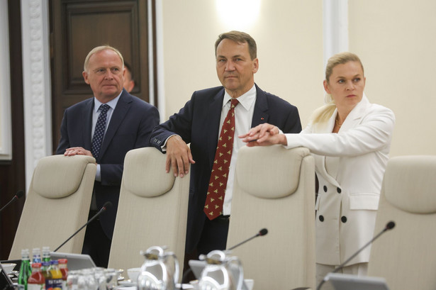 Barbara Nowacka, Radosław Sikorski, Czesław Mroczek