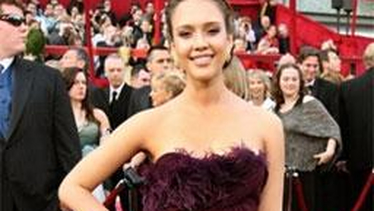 Jessica Alba i Cash Warren są od poniedziałku małżeństwem.