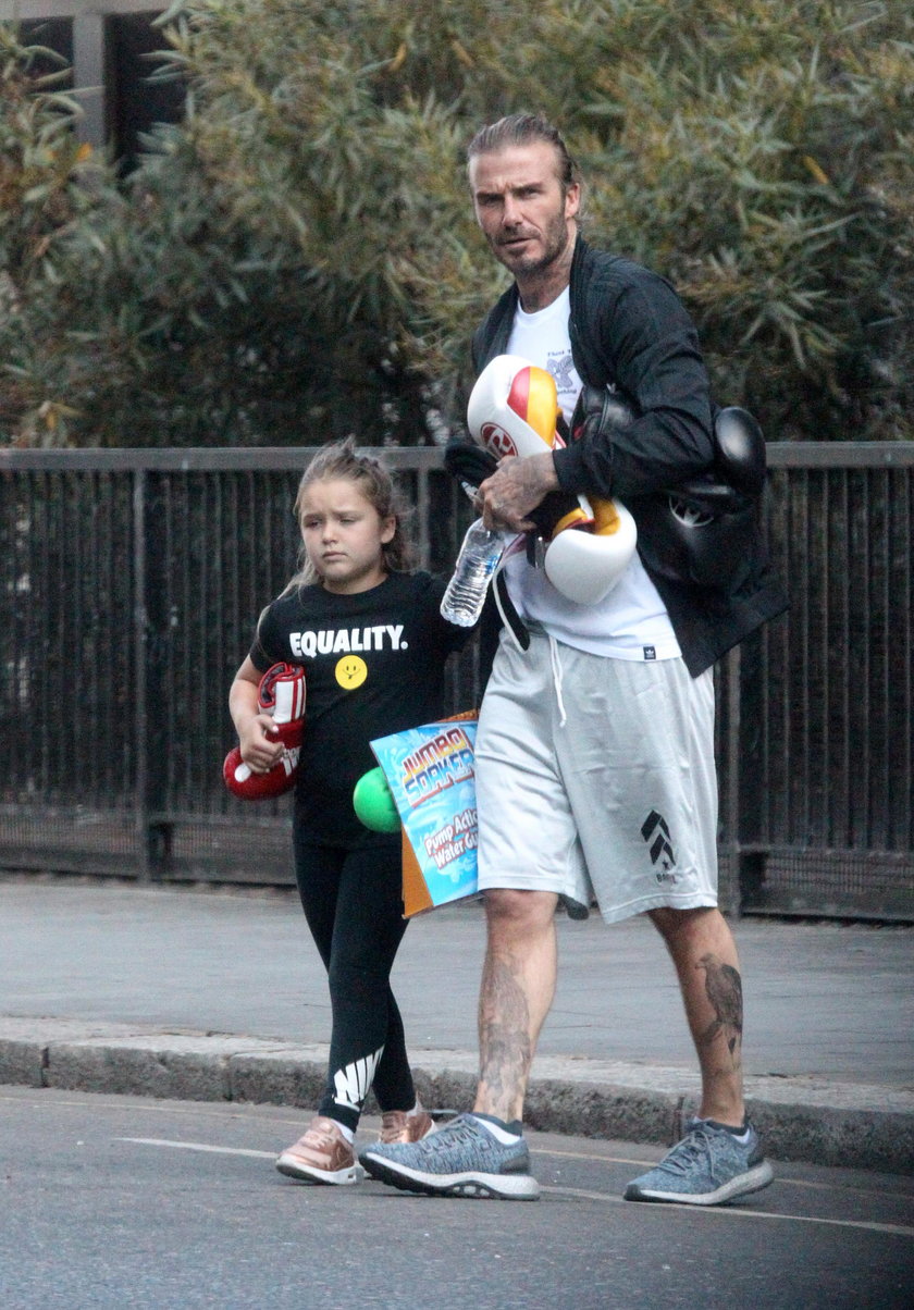 Harper Beckham Jak Wygl Da C Rka Davida I Victorii Beckham