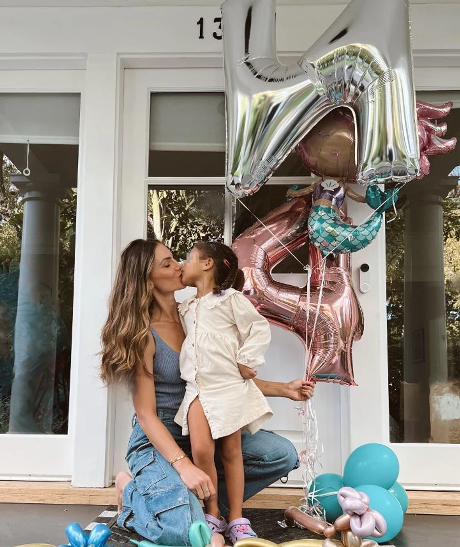 Nina Seničar sa ćerkom