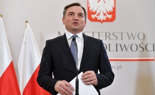 Fundusz odbudowy: Kto blefuje, a kto gra twardo