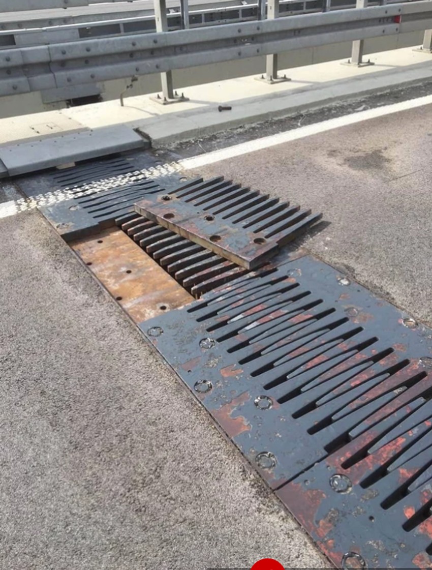 Prepreke namerno napravljene na putu