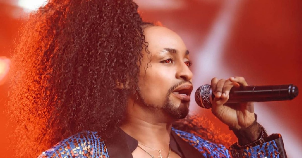 Denrele says BBNaija applicants send him n*des, millions of naira to take part in show - Vimarsana News