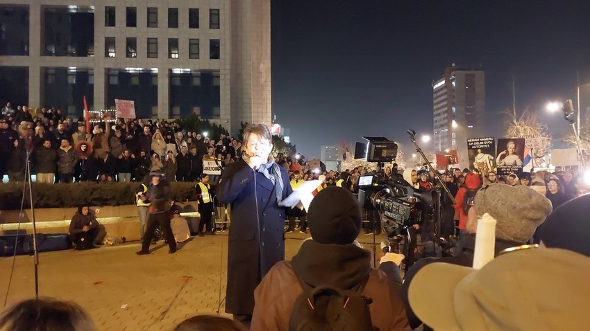 Dragan Bjelogrlić na protestu u Novom Sadu