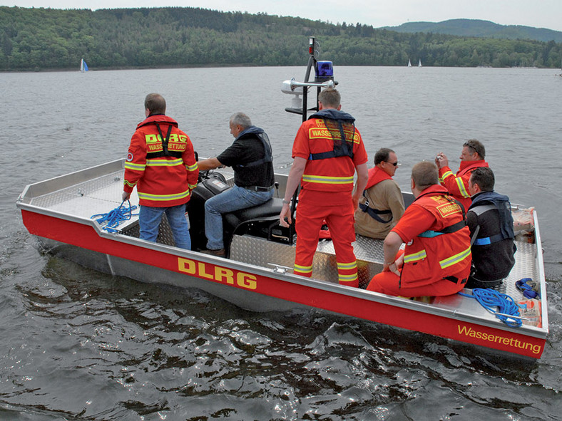 EDAG opracował łódkę mogącą jeździć także po lądzie