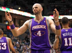 Tylko cztery punkty Gortata. Polak w cieniu Howarda. Suns przegrali z Magic