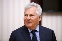 aleksander kwaśniewski bez ogródek o polityce putina. "zapomnijmy o tr