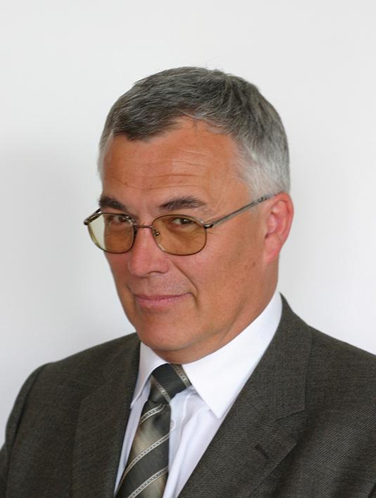 prof. dr hab. Piotr Hofmański, pierwszy polski sędzia Międzynarodowego Trybunału Karnego (MTK), przewodniczący Komisji Kodyfikacyjnej Prawa Karnego przy ministrze sprawiedliwości