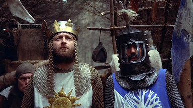 Arturiański dentysta i europejskie jaskółki, czyli sztuka absurdu według Monty Pythona