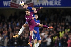 Liga angielska: W hicie kolejki Man City lepszy od Chelsea. Porażka drużyny Fabiańskiego [WIDEO]