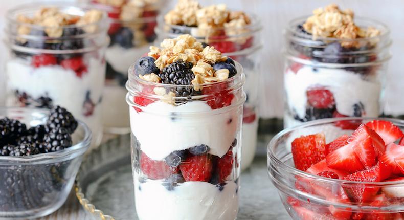 Fruit and yogurt parfait [SimplySissom]