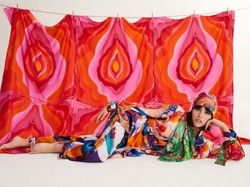 Bo kobieta jest... zmianą. TA kampania skutecznie przyciąga wzrok