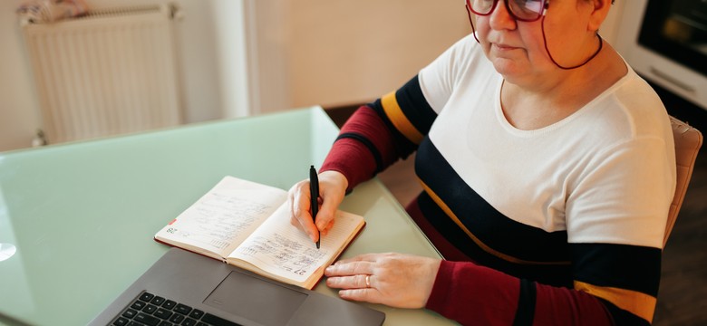 Ile wynosi emerytura nauczyciela po 30 latach pracy? Taką emeryturę ma nauczyciel z 30-letnim stażem pracy. Nie są to kokosy