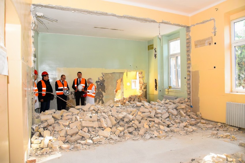 Rekonstrukcija u toku