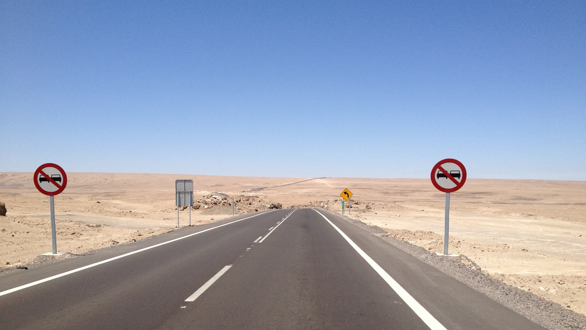 Co najmniej 13 osób zginęło w wypadku, do jakiego doszło wczoraj na autostradzie łączącej stolicę kraju z miastem Pachuca w centralnej części Mekstyku. W wyniku zderzenia minibusu z ciężarówką na miejscu zginęło 12 osób, jedna zmarła w szpitalu - podały władze.