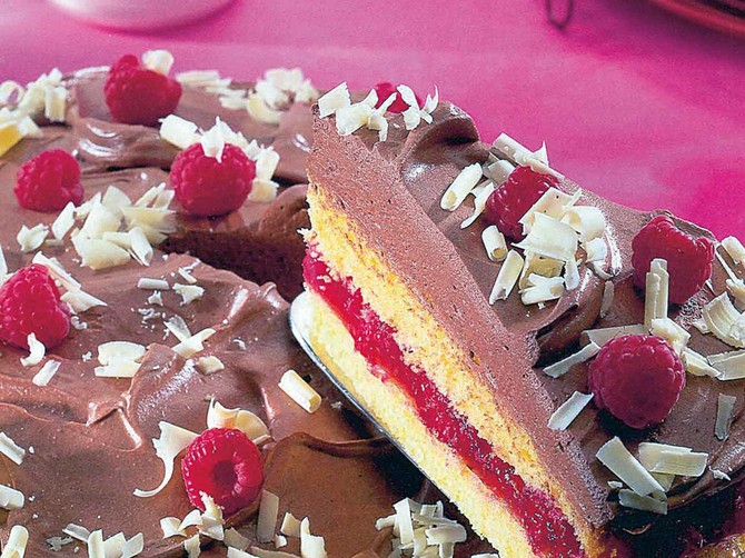 1243_cokoladna-torta-sa-malinama-oetker