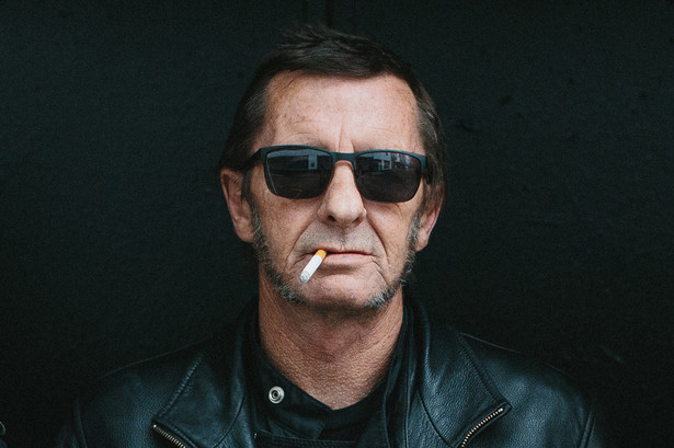 Perkusista AC/DC Phil Rudd wypuszczony za kaucją