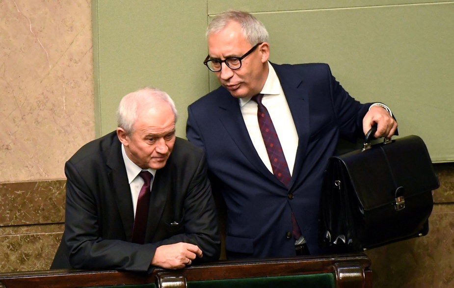 Krzysztof Tchórzewski i Kazimierz Smoliński podczas posiedzenia Sejmu w 2016 r.