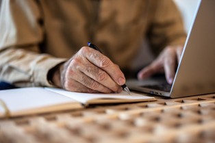 Waloryzacja emerytur. Decydujący czas dla rządu: wyższym o połowę wskaźnikiem 8,55% czy zapisanym w budżecie 5,82%