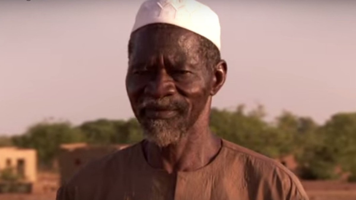 Prosty rolnik z Burkina Faso poradził sobie z problemem, nad którym od lat głowili się naukowcy z całego świata. Zatrzymał rozszerzającą się pustynię i napełnił spichlerze w małych wioskach jednego z najbiedniejszych krajów Afryki. Tam, gdzie jeszcze 30 lat temu była jałowa ziemia, dziś rośnie las. Oto historia niezwykłego człowieka, Yacouby Sawadogo. Opowieść o uporze, nadziei i tym, że nigdy nie wolno się poddawać.