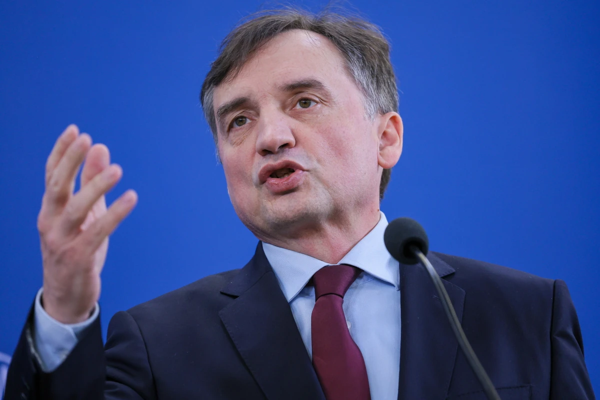Ziobro grozi Trzaskowskiemu. "Mam interesujące informacje"