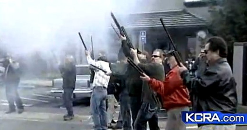 Zadimili: Srbi na ulicama Džeksona proslavljaju Božić po julijanskom kalendaru