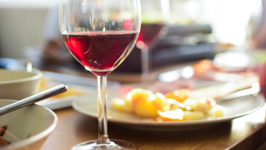 A vörösbor sokkal jobb az egészségnek, mint hittük | hu