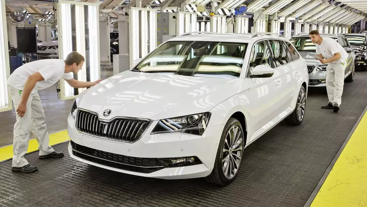 Nowa Skoda Superb Combi już w produkcji