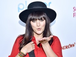 Lepiej niż przed ciążą! Ewa Farna z piekielnie drogą torebką zachwyca wyglądem 2 miesiące po porodzie. FOTO