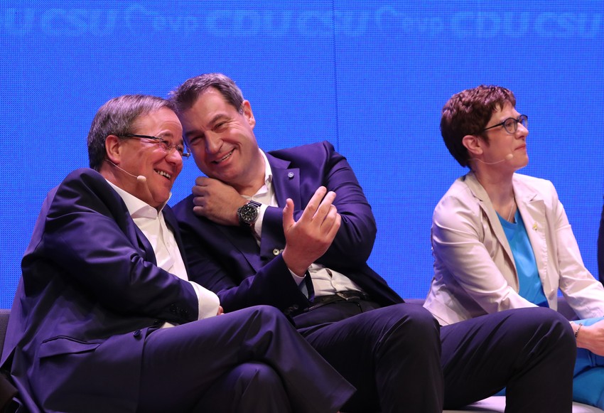 nin Šta se krije iza maske, kriza u Nemačkoj