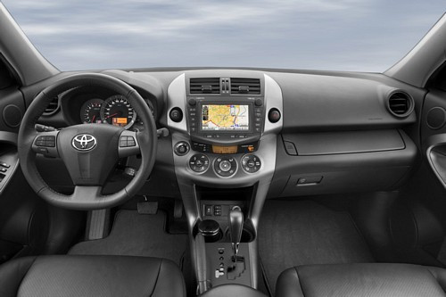 Toyota RAV4 - dyskretna kosmetyka