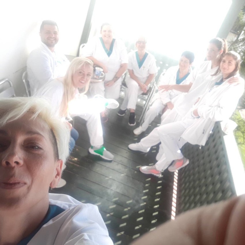 Balkanska ekipa na pauzi: Tamara sa kolegama u bolnici Pasauer Volf