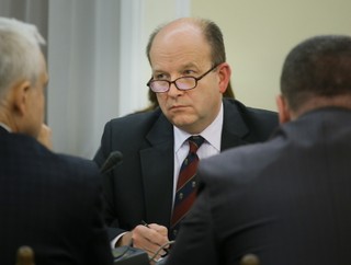 Zdrowie według PiS: Bezpłatne leczenie dla osób bez składek i darmowe leki dla seniorów