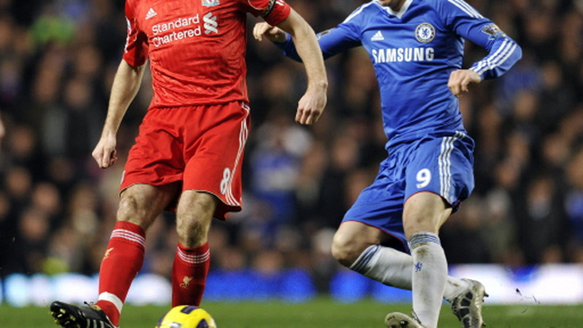 W szlagierowym meczu angielskiej Premier League Chelsea Londyn przegrała na Stamford Bridge 0:1 (0:0) z Liverpool FC. W drużynie gospodarzy debiutował Fernando Torres, który przeniósł się do Londynu z Liverpoolu.