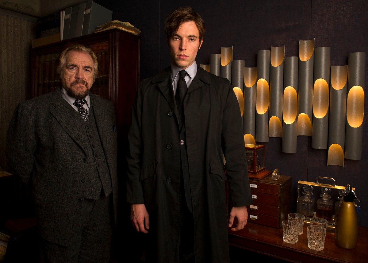 Brian Cox i Tom Hughes w serialu "The Game"