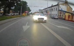 Prawie jak SOP. Jechał Audi "na bombach" i spychał innych z drogi [NAGRANIE]